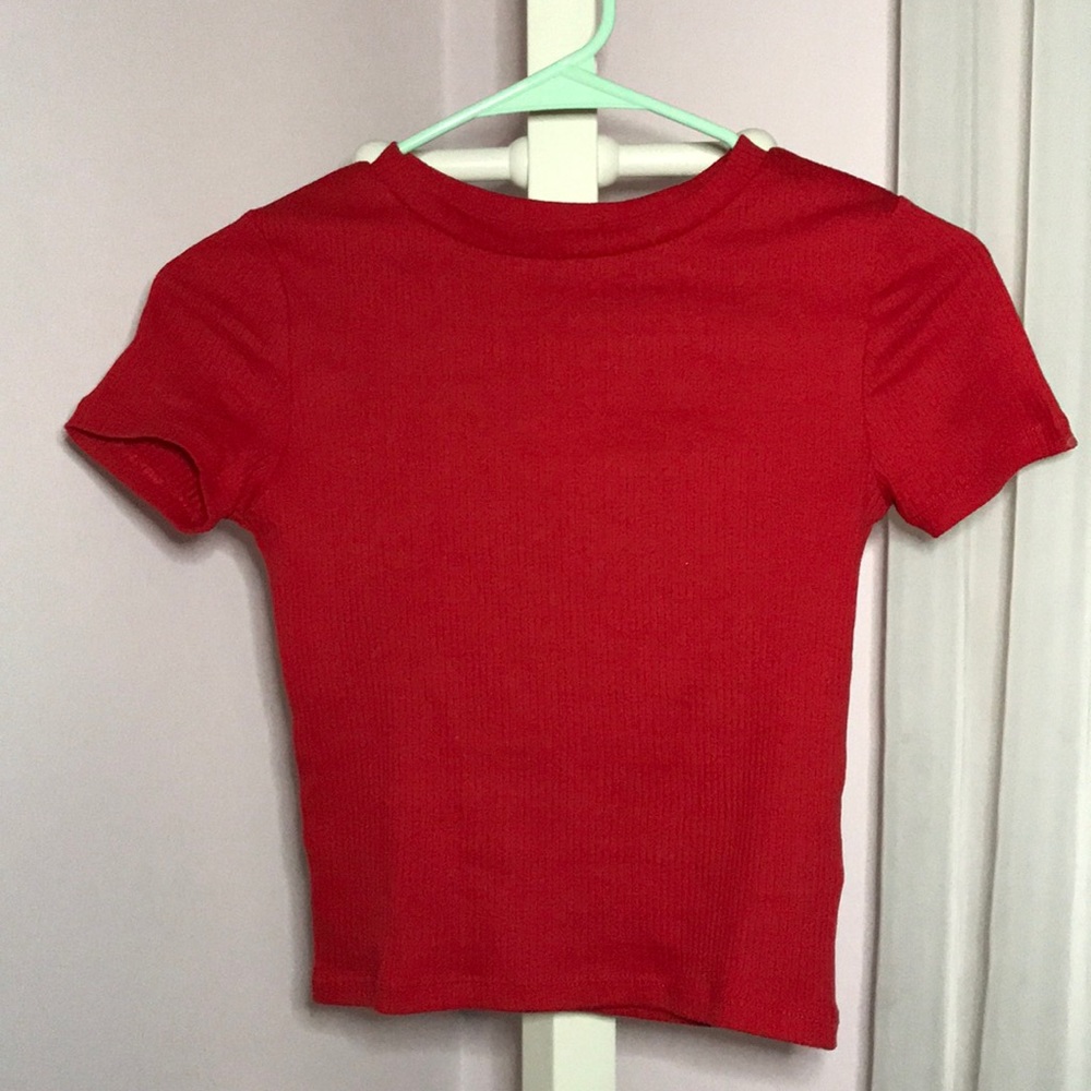 Red Cropped Ribbed Shirt! - Picture 1 of 3